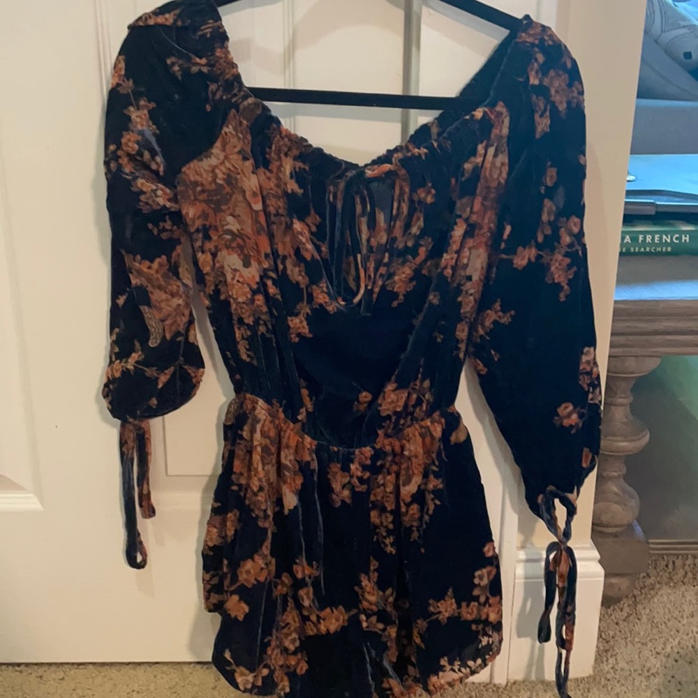 Off the shoulder velvet long sleeve romper
